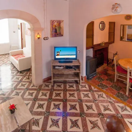 Casa Quarter De Cavalleria En Alcudia, Cerca De Playas * Alcudia (Mallorca)
